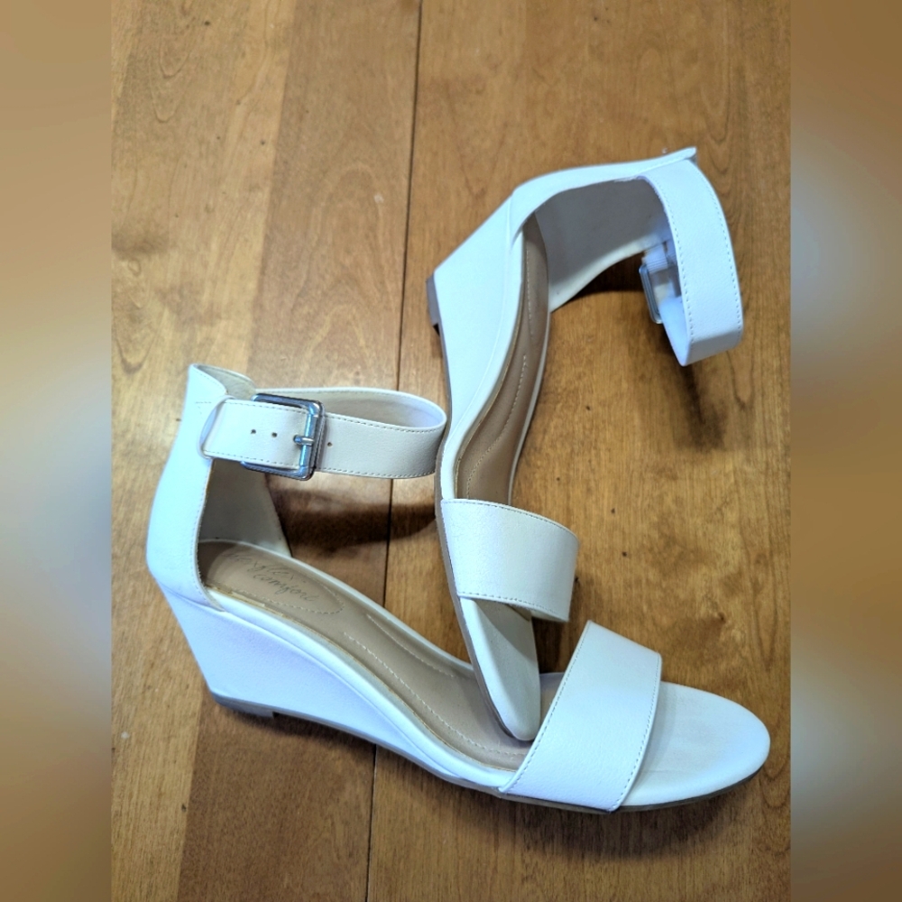 3/$12 Elegant White Wedge Sandals